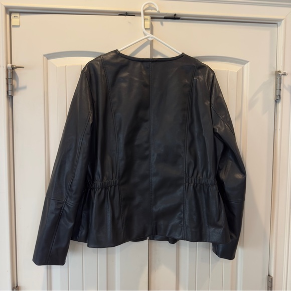 Women’s H&M Vegan Black Leather Jacket Size XL - Picture 2 of 4